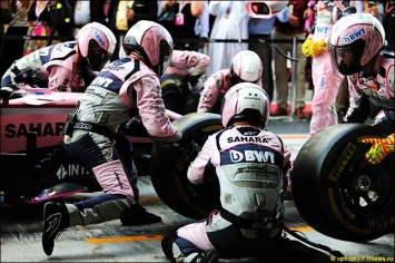Сотрудники Force India получат премиальные позже