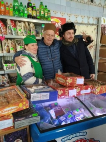 Фотофакт: В запорожские магазины нагрянули необычные покупатели