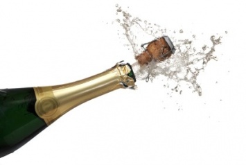 Одесситы установят новый рекорд, открыв одновременно 200 бутылок шампанского