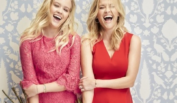 Риз Уизерспун и Ава Филипп выглядят как близнецы в рекламной кампании ко Дню всех влюбленных (ФОТО)