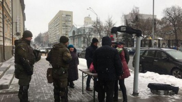 В Киеве срочно усилили охрану центра города