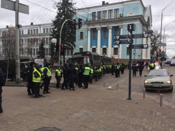 В Киеве полиция пререкрыла несколько улиц из-за массовых акций