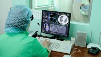 За год с помощью современного томографа в днепровской больнице №4 обследовали более 3,6 тысяч человек
