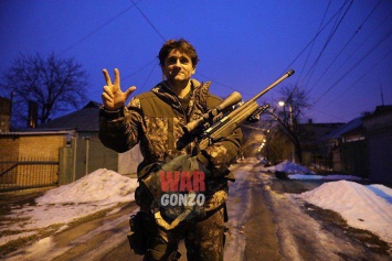 Украинский спецназ продает иностранные винтовки в ДНР