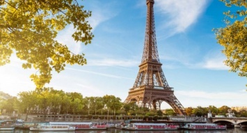 Из-за масштабного наводнения на Париж может обрушиться еще одна беда