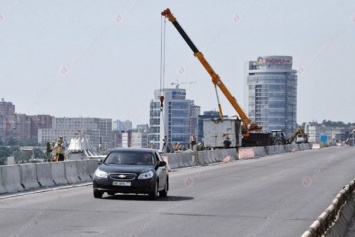 Срочно! На капремонте Нового моста разворовали боле 10 млн грн