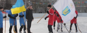 Черниговская Академия ГПтС поддержала олимпийцев хоккейным матчем