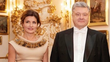 Марина Порошенко на Венский бал надела платье с полудрагоценными камнями от украинского дизайнера