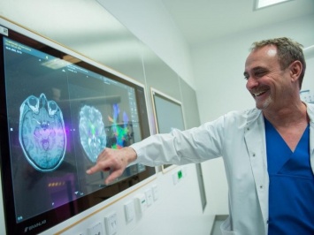 Ученые: магнитная стимуляция мозга помогает при рассеянном склерозе