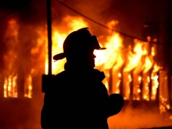 Пожар в Донецке унес жизни двух человек, еще 6 пострадали
