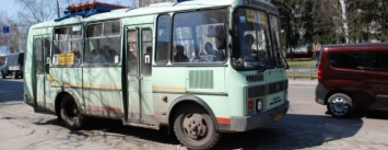 Черниговцы предлагают "что-то сделать" с переполненными автобусами №1