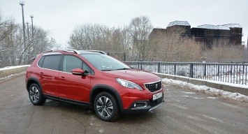 Тест-драйв Peugeot 2008: восемь минут девятого