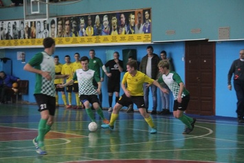 «АЗМОЛ» и «Вектор» определят чемпиона Бердянска по мини-футболу
