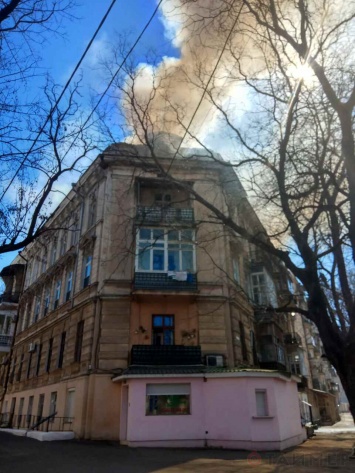 Одесса: пострадавший от пожара дом на Княжеской отремонтируют до весны
