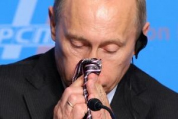 "Надо было предохраняться!": Реакция соцсетей на болезнь Путина