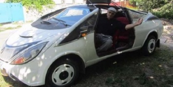 Украинец продает уникальный спорткар за 3000 долларов