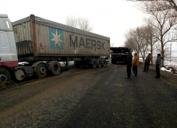 Автодорога Рени - Джурджулешты была блокирована зерновозом
