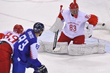 Россия и США проигрывают на старте хоккейного турнира