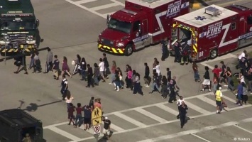 В результате стрельбы в школе во Флориде есть погибшие