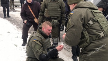 Под судом, где избирают меру пресечения Труханову, произошла стрельба
