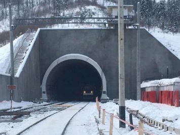 Запуск нового Бескидского тоннеля снимет проблемы грузоперевозок в направлении Словакии и Венгрии