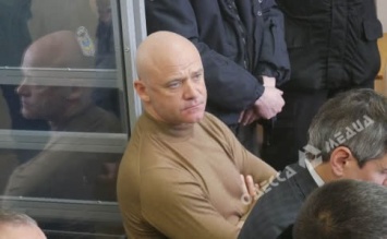 Освобождение Труханова на время успокоит его сторонников и оппонентов - политолог