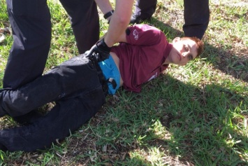 Стрелок из Флориды признал вину в убийстве 17 человек