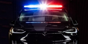 Автопарк канадской полиции пополнит электрический кроссовер Tesla