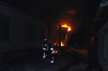 Ночью в Меловском районе Луганщины произошел пожар
