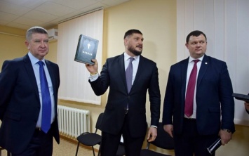 Николаевские прокуроры празднуют новоселье, они получили новое помещение