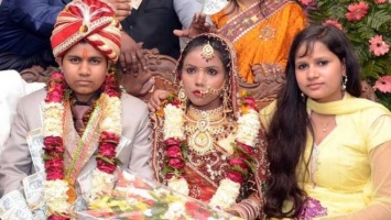 В Индии женщина притворилась мужчиной и успела дважды жениться ради денег