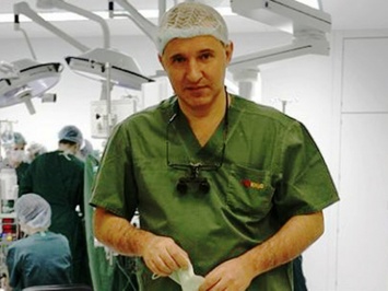 В Херсоне блестяще провел сложную операцию киевский врач