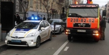 В Украине начали угонять автомобили с помощью эвакуаторов