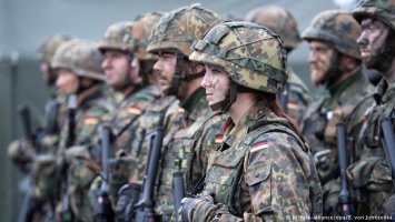 ФРГ втрое увеличит число солдат для участия в учениях НАТО по сдерживанию России