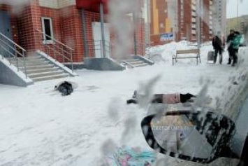 В России две сестры из-за ссоры с мамой спрыгнули с крыши многоэтажки, оставив предсмертное видео в соцсети (18+)