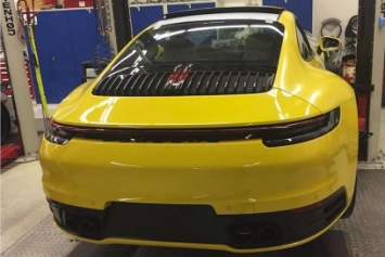 Новый Porsche 911 неожиданно рассекретили в сети