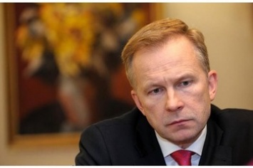 Подозреваемый в коррупции глава Банка Латвии не намерен уходить со своего поста