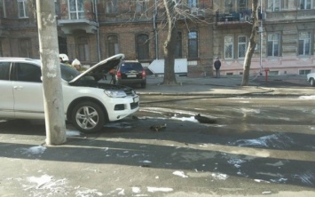 В Одессе подожгли автомобиль судьи (ФОТО)