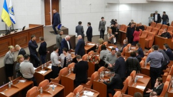 Депутаты горсовета Днепра не захотели уменьшить запредельные тарифы на коммуналку