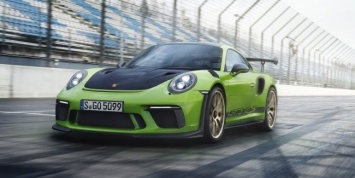 Porsche показала свой самый мощный суперкар с атмосферным мотором