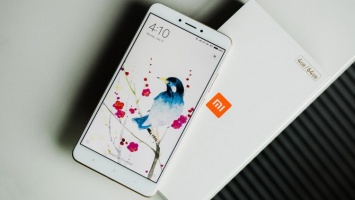Xiaomi Mi Max 3 получит поддержку беспроводной зарядки и сканер радужной оболочки