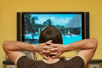 Привычка долго смотреть телевизор грозит опасными тромбами