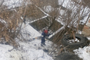 Под Киевом в заброшенном подвале нашли тело женщины