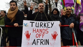 Курды в ФРГ протестуют против действий Турции в Сирии