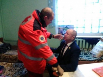 В Одессе депутата облсовета «поздравили» газом в лицо