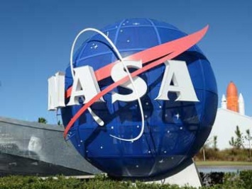 Видео: NASA испытывает гигантский двигатель для Space Launch System