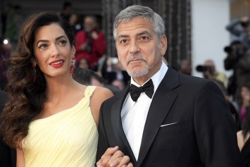 Амаль Клуни на конференции в Лос-Анджелесе (ФОТО)