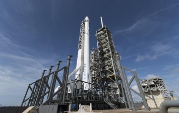 SpaceX отложила запланированный н а25 февраля запуск ракеты Falcon 9