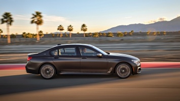 Компания BMW откажется от мотора V12