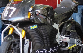Moto2: Kalex Triumph с первой же попытки подобрался к рекорду Ricardo Tormo Circuit